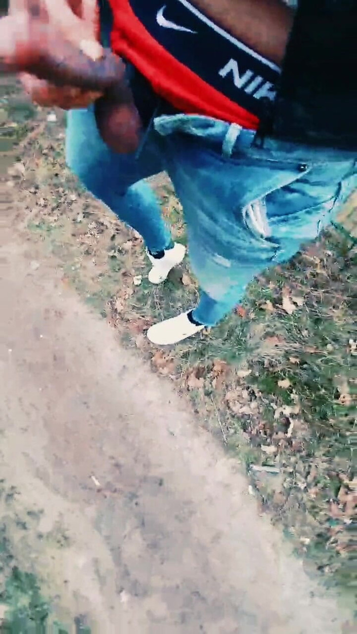 Slutboyben: Slutboyben cam4 sexy pornstar exhibicionista cachonda exponiendo gran polla de...