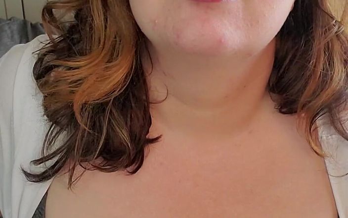 KinkyKatie: spust tutaj chcę ci coś powiedzieć ... ale najpierw chcę cię...