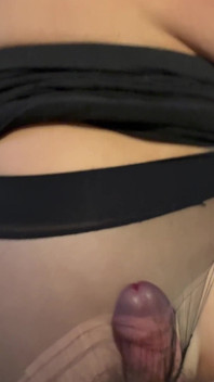 Esfregando Pau Nos Pés E Bunda Em Meia-calça