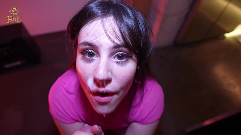 Pamsnusnu: Schlampiger hardcore-blowjob endet mit super gesichtsbesamung