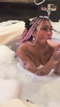 Dildo Fuck in Jacuzzi