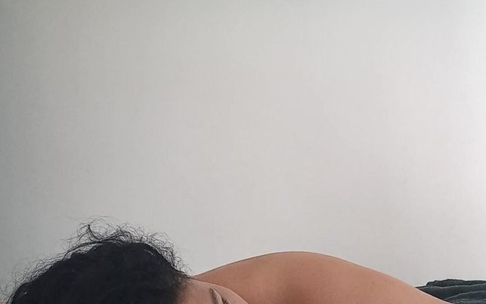 Valkyrieandluigy: Çok sürtük evli kadın