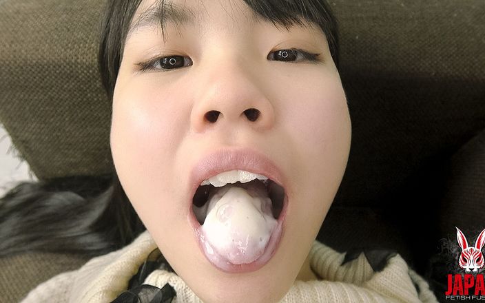 Japan Fetish Fusion: 素人少女シリーズ - 素人少女加奈子の舌と唾液フェチ観察