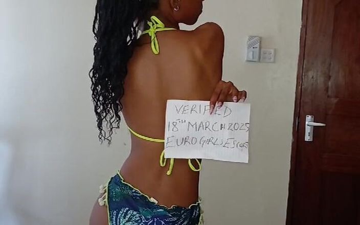 sunnyslimx: Magrinha de Mombaz