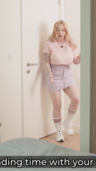 Nevlastní Máma Si orámovala Kundičku a Byla Naplněna Obrovským Creampie.