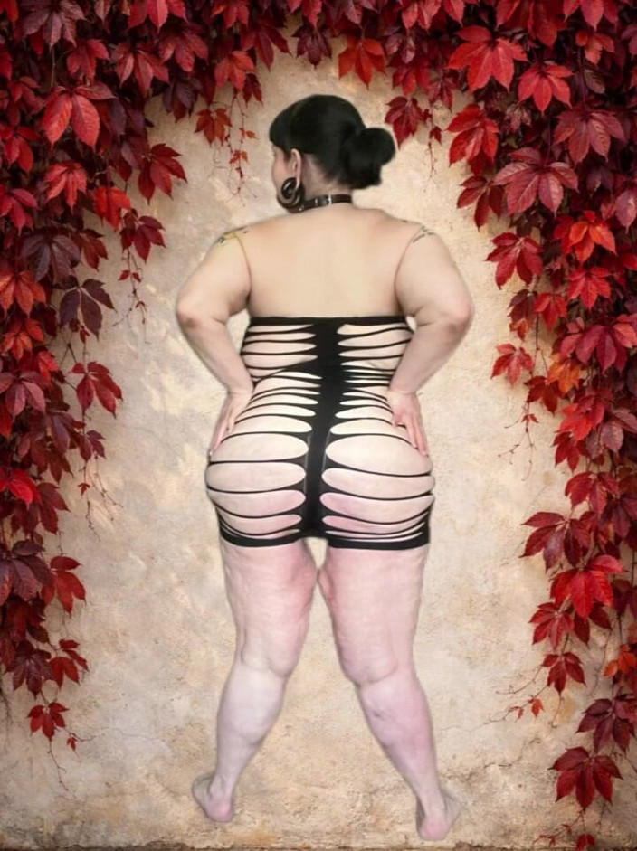 SageTheSuccubus: Down N’ Dirty