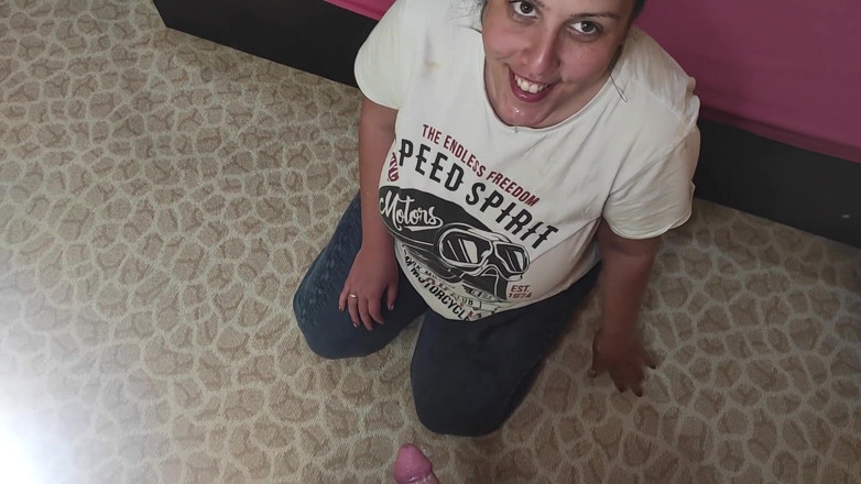 Young_strawberry: Une ado au gros cul avec de gros seins - compilation...