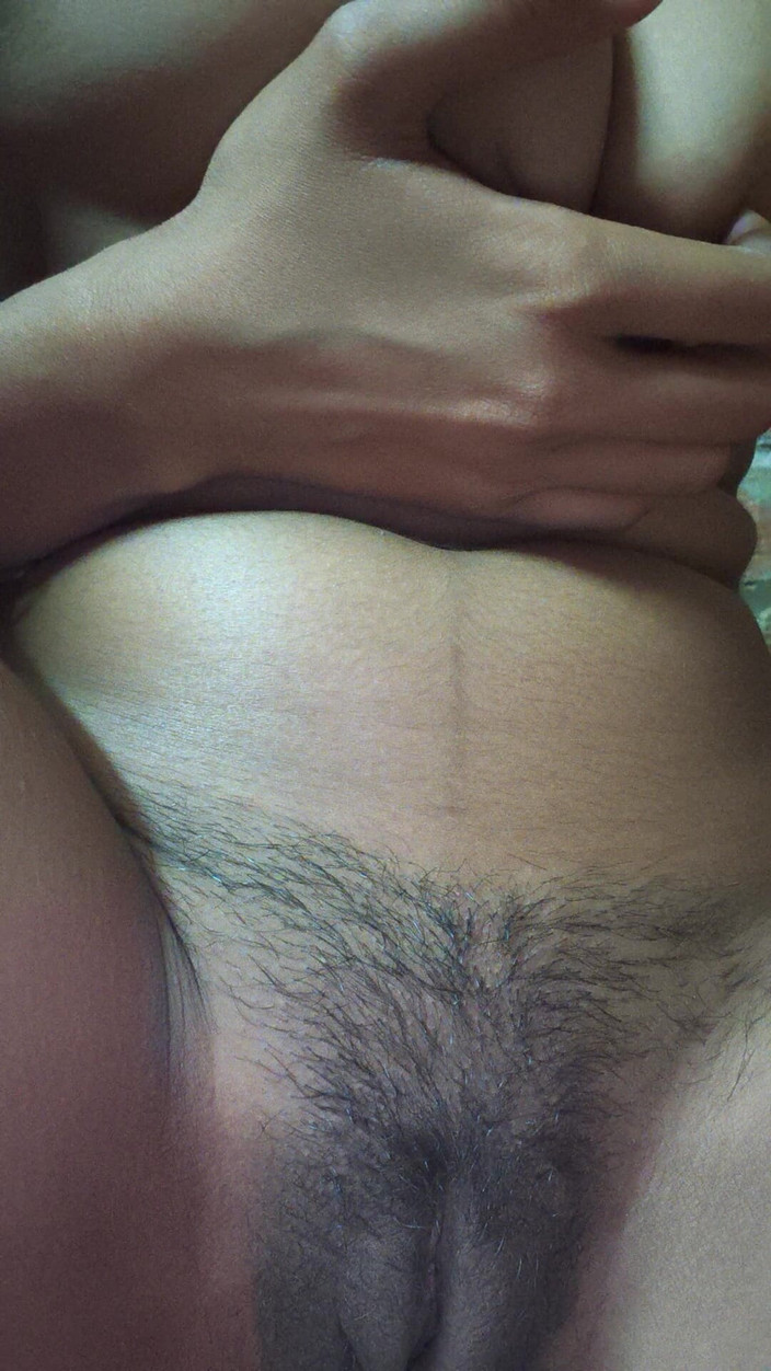 Moma: Сексуальне відео