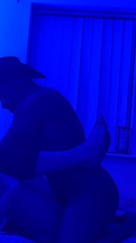Bahagian 2 Cowboy Energy & Perkhidmatan Pembantu Rumah Itali Sama Dengan Duo Paling Ikonik Bahagian Ini Sisi Pelangi