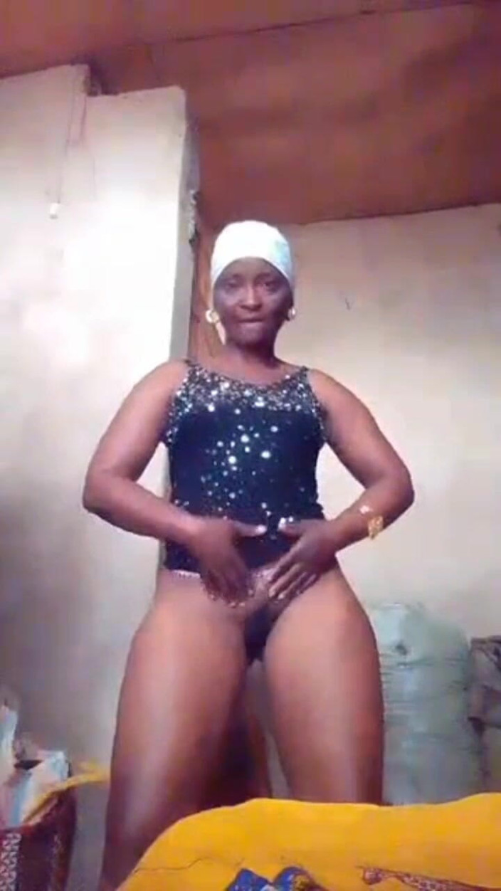 Sugarmama video call mutual masturbation: Sugar mama si cewek gemuk yang lagi sange berat saat...