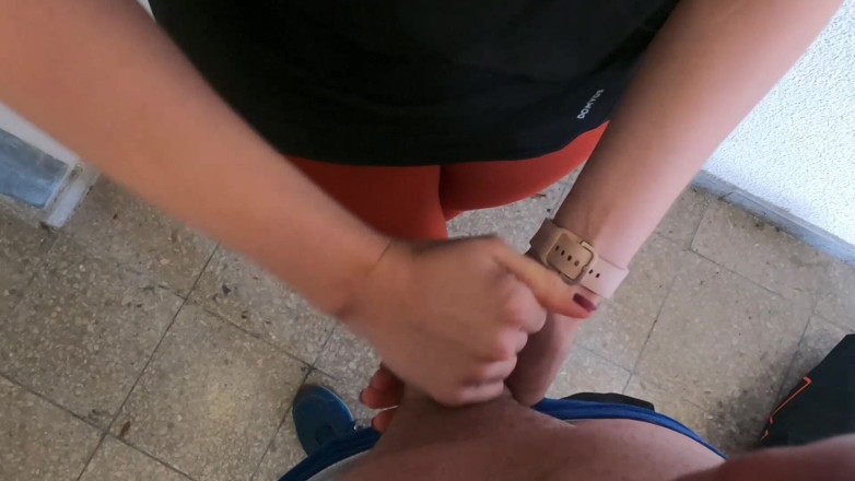 Bikergirl_97: แก้ผ้าในที่จอดรถ Brazen โดนลงโทษด้วยหน้า!