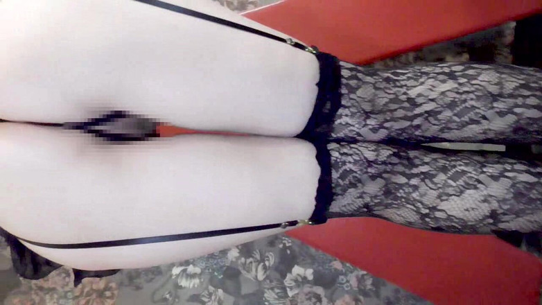 hiro_mayu_couple_jp: まゆno64 10分　ペニス目隠vサイン、潮吹き、痙攣、デカクリトリス、ディープスロート、アナルビーズ２穴sex、中出し、お掃除フェラ