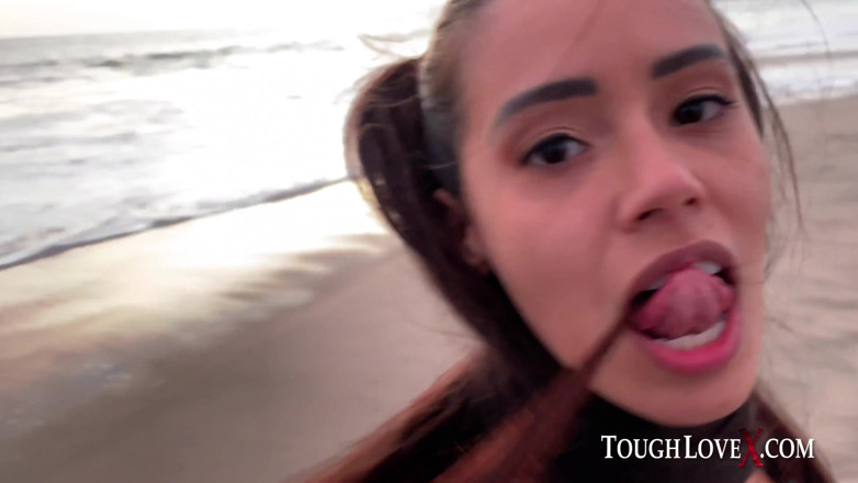 ToughLoveX: TOUGHLOVEX - Third wheel with big booty Andreina De Luxe