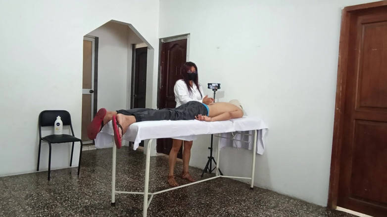 Goky: Masaj și futai în același timp