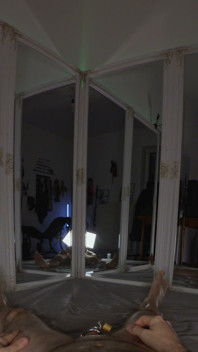 Sabien îți iubita cu vibratorul legat