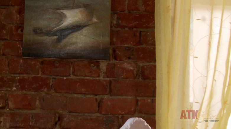 Classic ATK Hairy: Lera et Kristina, lesbiennes poilues