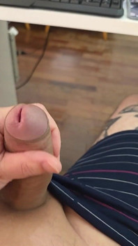 Penis saya sangat berair