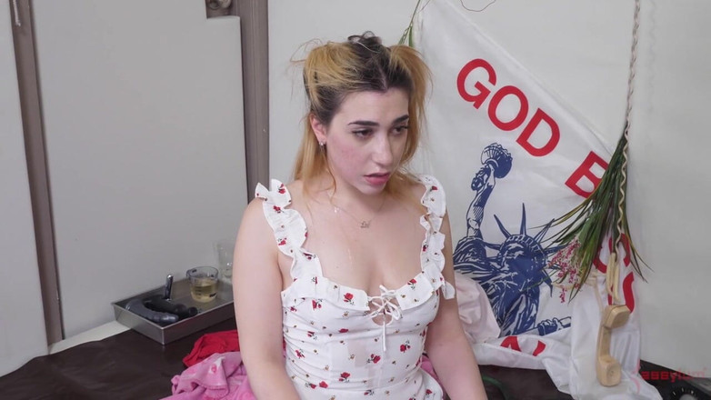 Assylum: कमसिन मोटी गांड वाली गोरी लड़की की जोरदार गांड चुदाई, पेशाब और उसकी गांड से भारी मात्रा में वीर्य खाती है