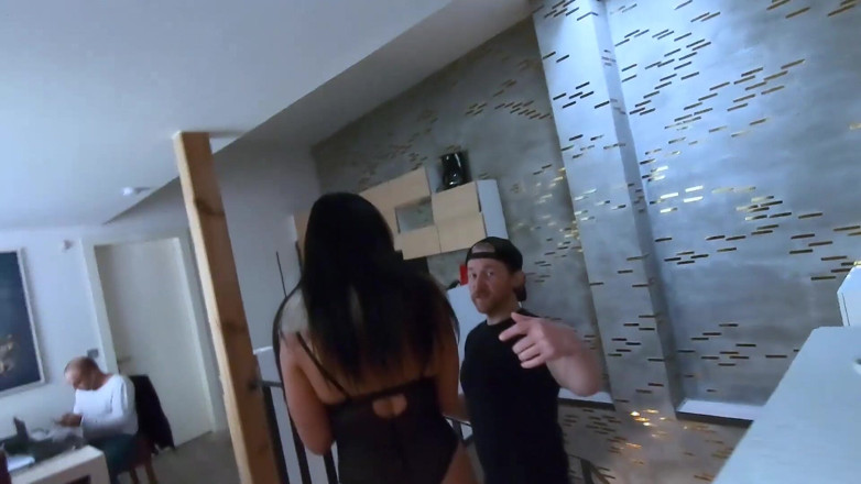 Lutros World: Dietro le quinte della pornostar ceca culona zuzu sweet in...