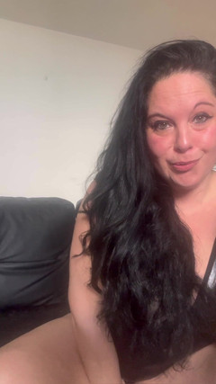 Maitresse Clara: JOI & CEI Anda akan mengikuti tumit saya