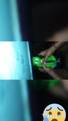 Your's fucking place: Holení mého ptáka a pak šukání diy baterky