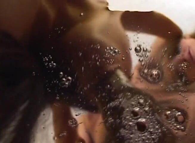 3some Bangers: Dua awek cantik berkongsi dan keras