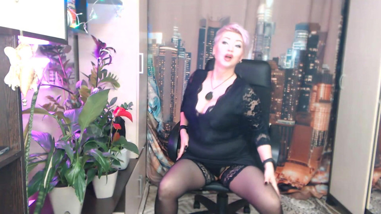 AimeeParadise: Domnul Lins de Pizdă și o pulă în pizda matură umedă de...