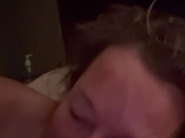 Natural Wife Bonemaiden Gives Early Morning Blow Job and Hand Job (Bonewizzard69)