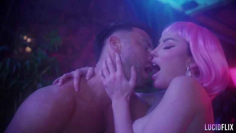Lucid Flix: Lucidflix Close dengan Bryona Ashly