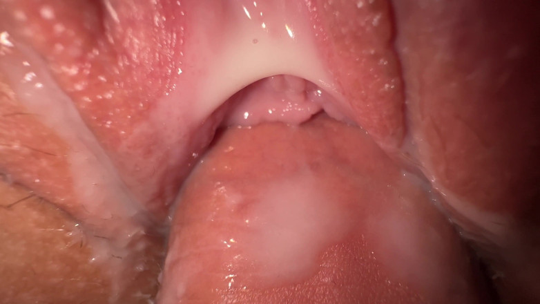 Mia Foster: Close-up da meia-irmã cremosa