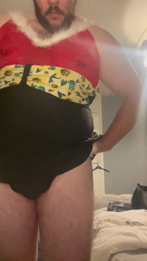 Shaun Cbt: Nô lệ con cu với crossdress và bàn tay trói...