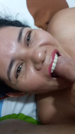 Valkyrie and Luigy Couple: Mamada Acostada Con Rica Leche