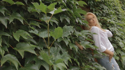 Xtime Network: Schöne blonde masturbation mit großen möpsen fingert