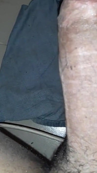 Junto al lado de la cama