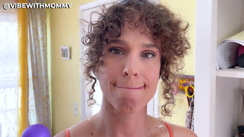 VibeWithMommy: Ubat dubur ibu tiri yang kencing!