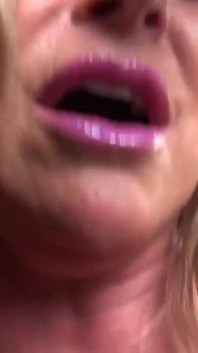 Auntjudys - Vaše prsatá zralá nevlastní tetička Alyssa - Tabu POV