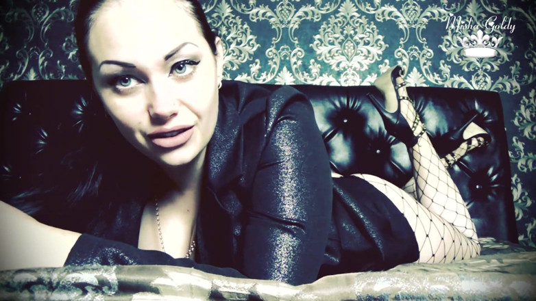 Goddess Misha Goldy: Vaše žena je děvka! Silný paroháč! Film 2