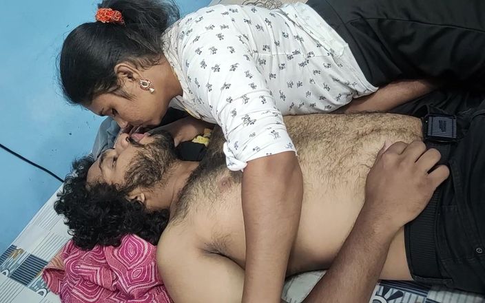 Vaishnavysharunraj: 寝室の義理の妹とロングリップロック