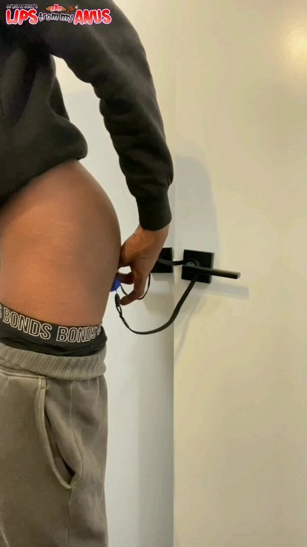 Ass Monkey: Vězeňský chlapec ukazuje Jailpussy Regiment - Dj Buttpussy