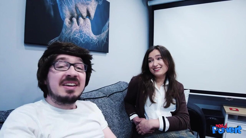 Nerd Pervert: Inara Stark - 사무실 소녀를 위한 자지 3명