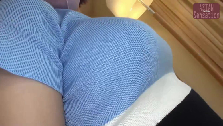 J-Cams: Stunning G Cup Beauty - Elegant Charm Meets Irresistible Chemistry - Ep1