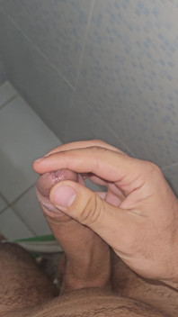 Masturbing My Bick Algerian Cock