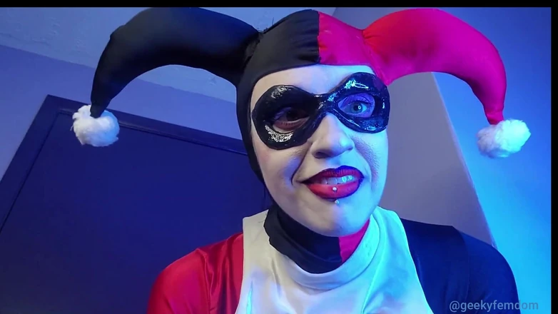 Geeky Femdom: Harley quinn ti domina
