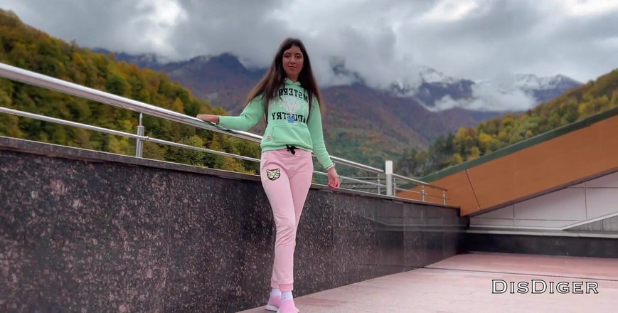 Dis Diger: Sesso rischioso in bagno nel centro commerciale