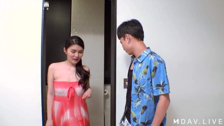 ModelMedia Asia: Passion Between Strange Lewd Hotels/friends