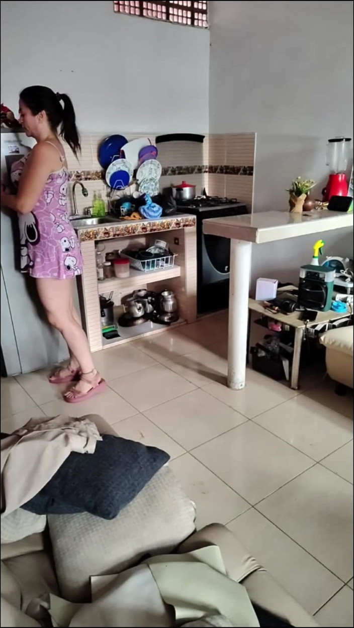 Lazosprohibidos: Adevărata mea mamă vitregă în bucătăria matură se masturbează O penetrez...