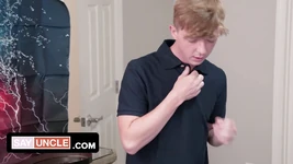 Des colocs étudiantes agressivement excitées cherchent un moyen de relâcher la tension sexuelle de n'importe quelle façon