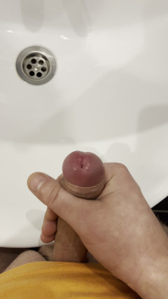 Young cum: De Man Masturbeert in De Badkamer En, Filmt Alles Van...