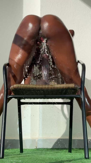 Chickysue: Creamy Wet Ebony Orgasm Squirt