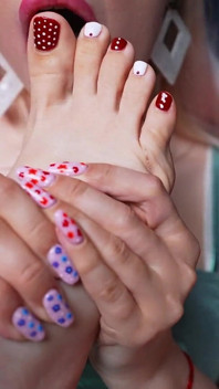 Feet Licking & Pussy Fucking! Foot Fetish Manicure/pedicure